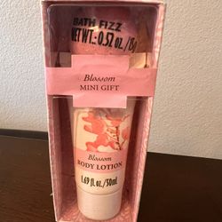 NEW Blossom MINI GIFT