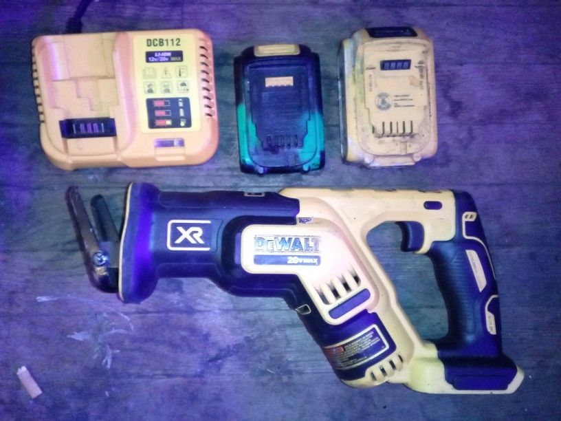 DeWalt Sawzall With 2 Batteries And Charger