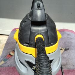 Vacuum Cleaner