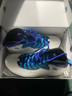 Air Jordan 10 Retro "Charlotte shoes.
