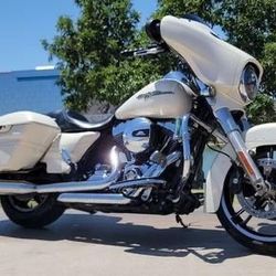 2014 Harley-Davidson Street Glide Special