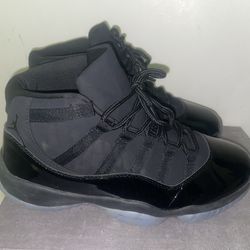Jordan 11 cap and gown size 10