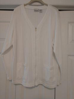 Ladies white zip up sz XL
