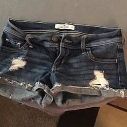 Hollister women’s jean shorts ( size 1 ) waist 25
