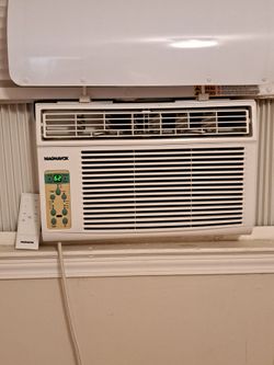 Magnavox Air Conditioner with remote. 6000 btu's. This A/C BLOWS ICE COLD AIR!