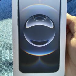 iPhone 16e
