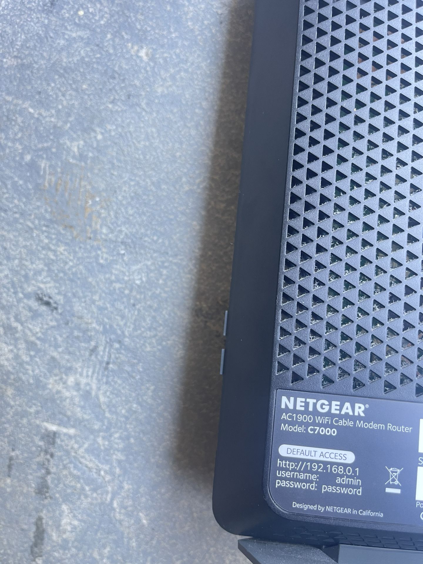 NETGEAR AC1900 Modem