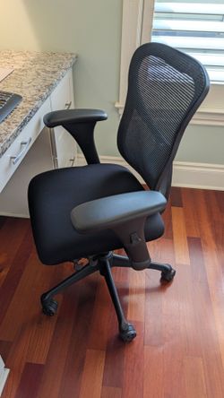 Commercial Ergonomic Mesh Office / Task Chair (WorkPro) Tilt & adjustable padded arms – 3 available