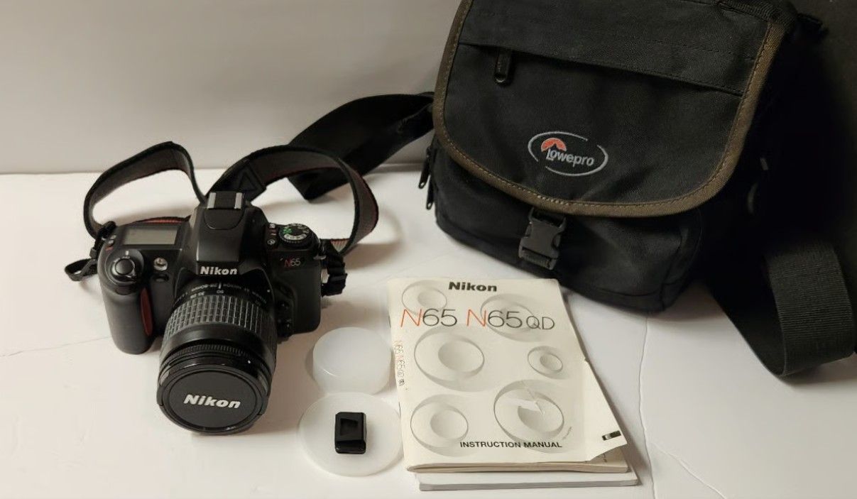 Nikon N65 SLR 35mm Film Camera