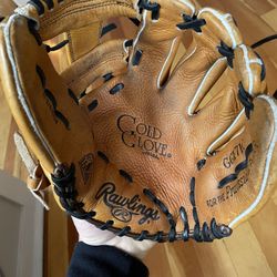 Rawlings Baseball Glove 