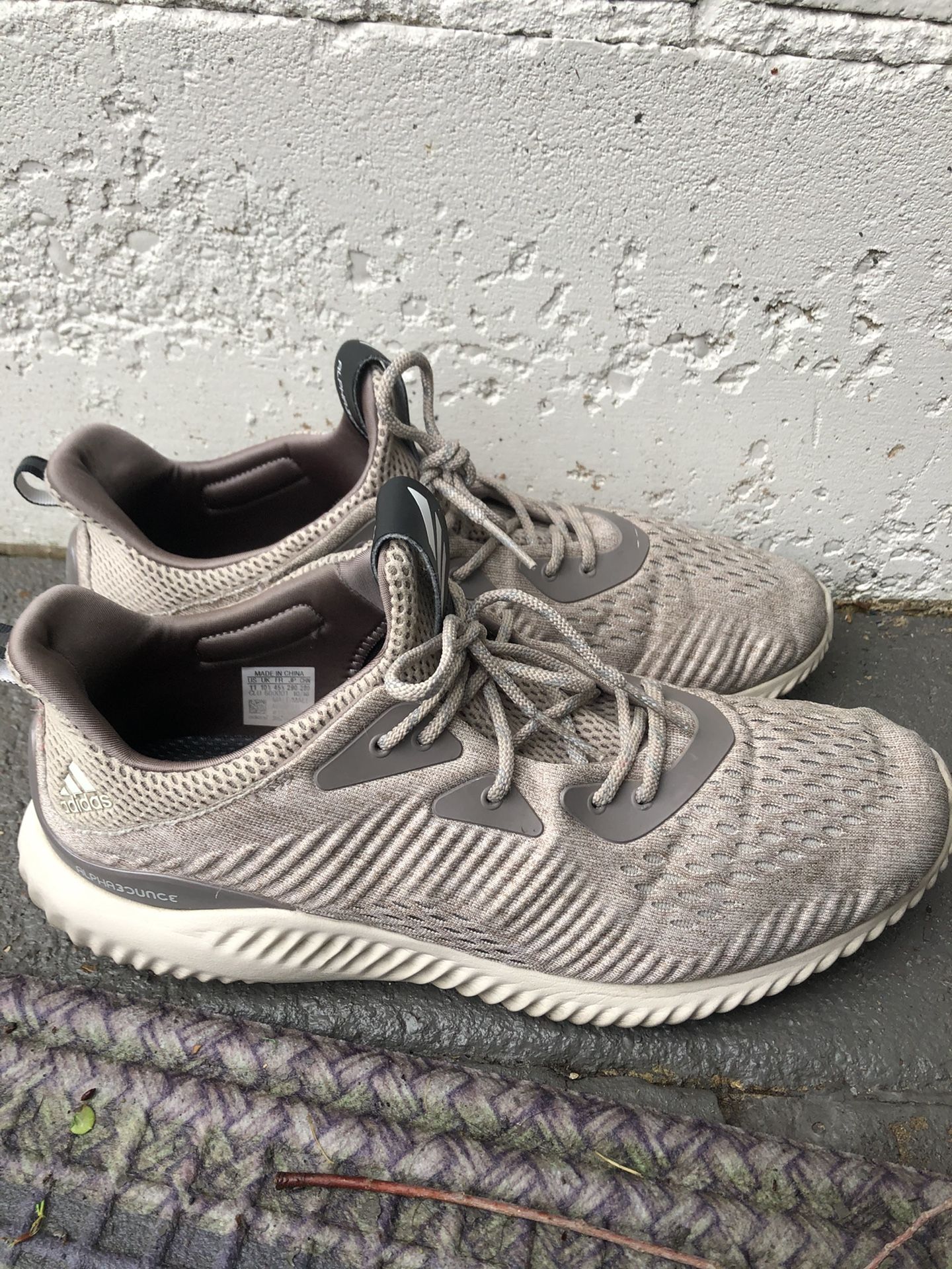 Adidas Alpha Bounce