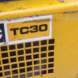 1973 Cat TC30 Ware House Tires Forklift 