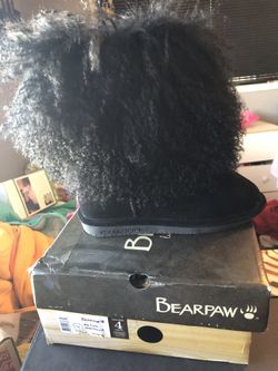 Bearpaw size 4 kids boots