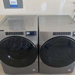 Whirlpool Washer and Dryer (delivery available)