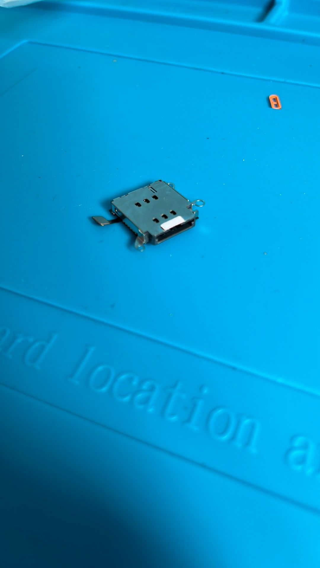 OEM iPhone 12 Sim Tray Reader
