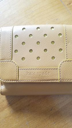 Kate Spade Hazel Park yellow wallet retail $155