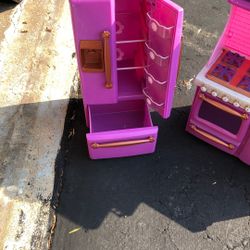 Kids for American girl Doll Refrigerator, stove, and sink