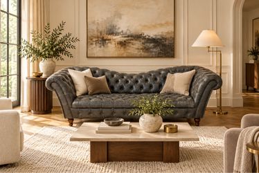 Elegant Chesterfield Sofa – Classic Tufted Design