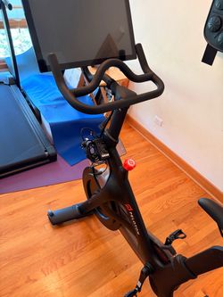 Peloton Original Bike PLTN-RB1V1 – Excellent Condition