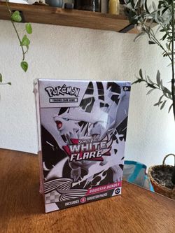 White flare bundle Pokemon