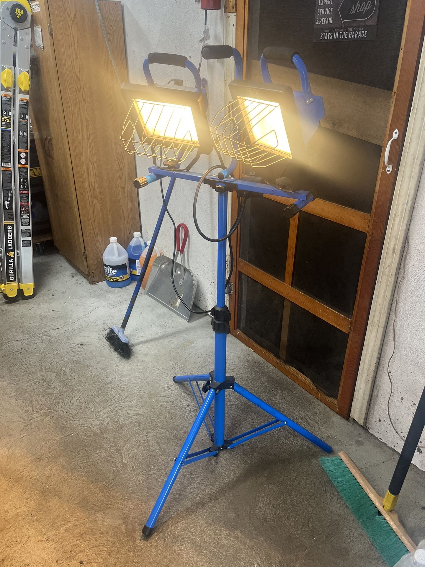 Shop Light Master Tradesman