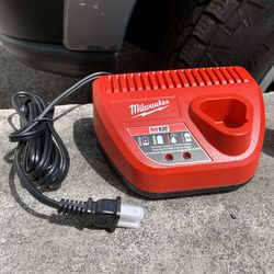 Milwaukee M12 charger