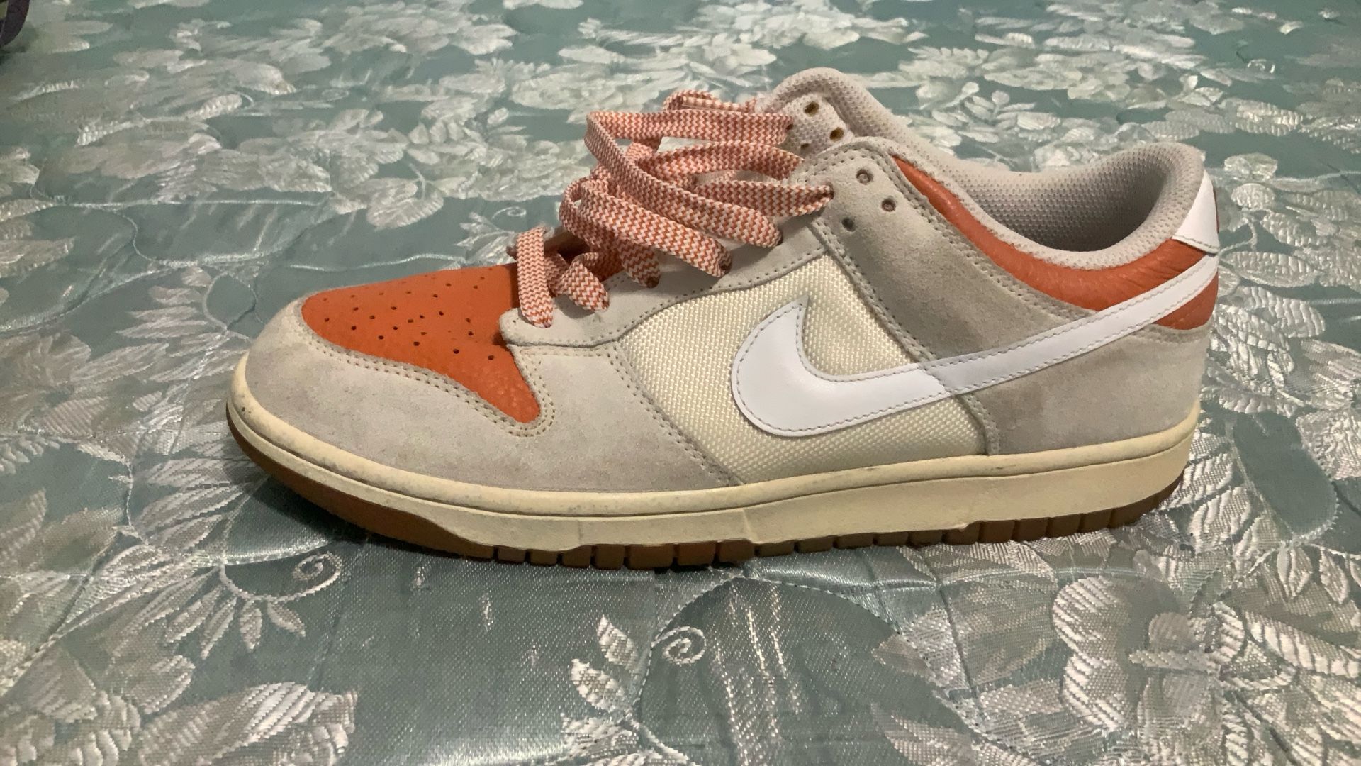 Nike Dunk Lows. Sz 9.5