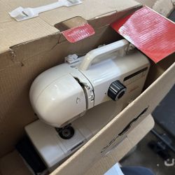 Sewing Machine 