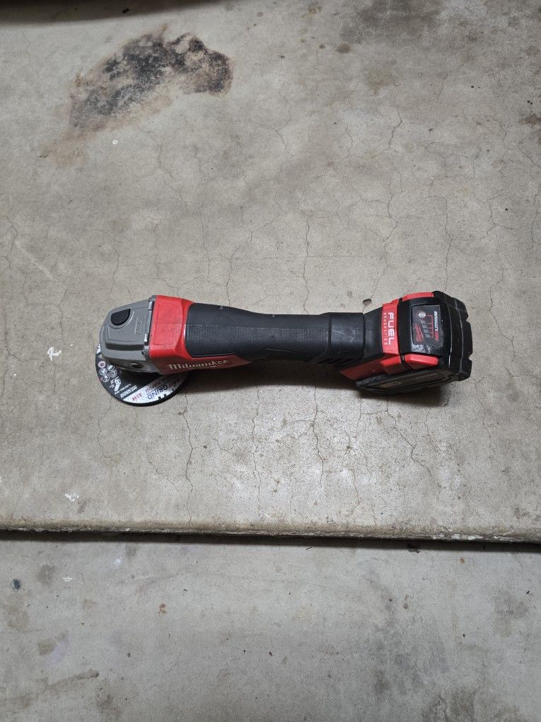 Milwaukee Fuel Grinder