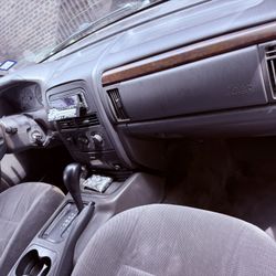 2000 Jeep Grand Cherokee