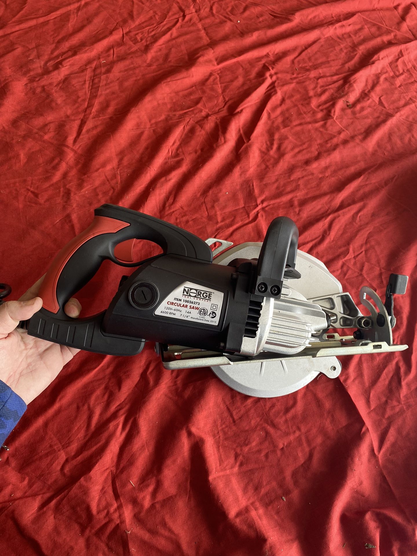Norge Worm Drive Circular Saw
