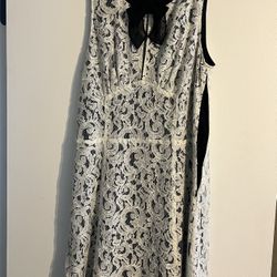 Cute Sleeveless White Lace Dress Size 14