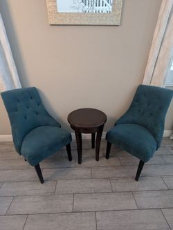 Chair set with table