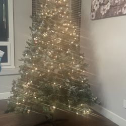 Christmas Tree With Light 6 Ft