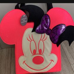Disney Halloween Glows in the Dark Minnie Mouse Trick or Treat Bag 