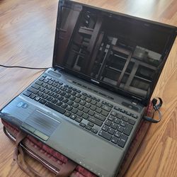 Toshiba Laptop with Carry Case