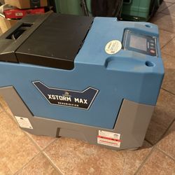 Dehumidifier Only 800hrs. 