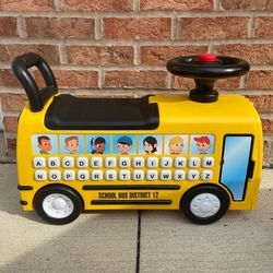 Kids toy school bus
