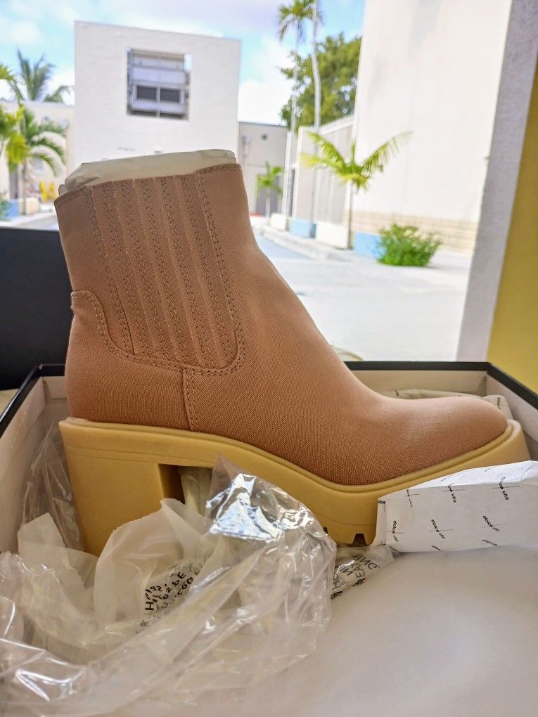 BOOTS FOR SALE