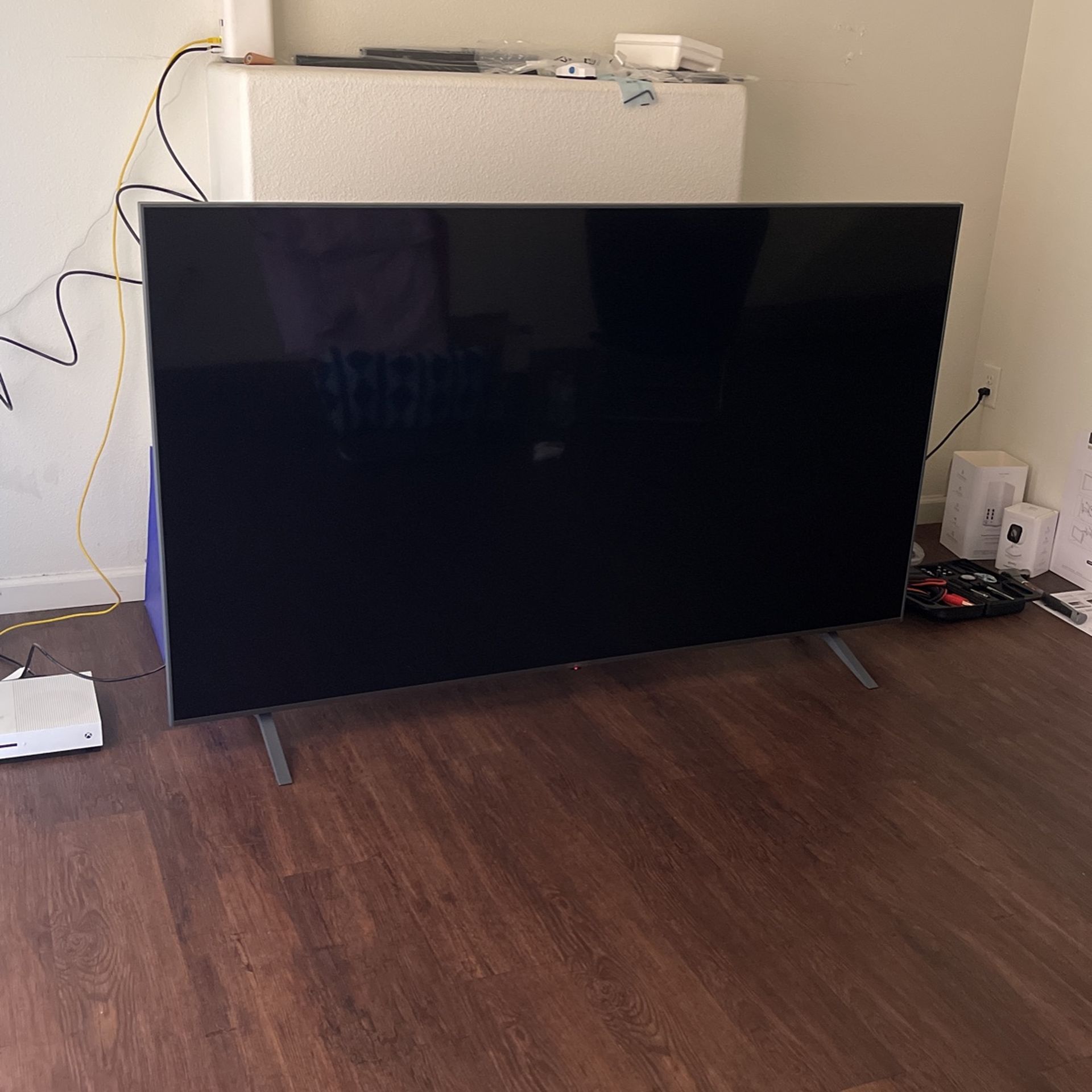 75” TV (LG UHD AI ThinQ 75UQ70)