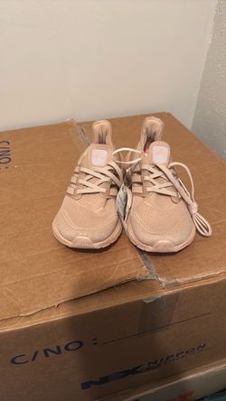 Adidas ultraboost size 4