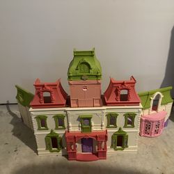 Doll House 