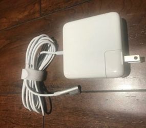 85W MagSafe 1 AC Power Adapter Charger for Apple MacBook Pro & MacBook Air 13", 15", 17" (Compatible 2007-2012Models) Elevate your charging experience