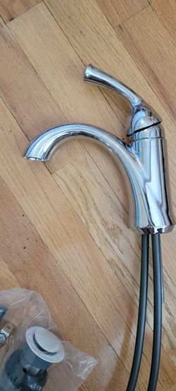 Two Delta Single Hole Single Handle Faucets Chrome Finish