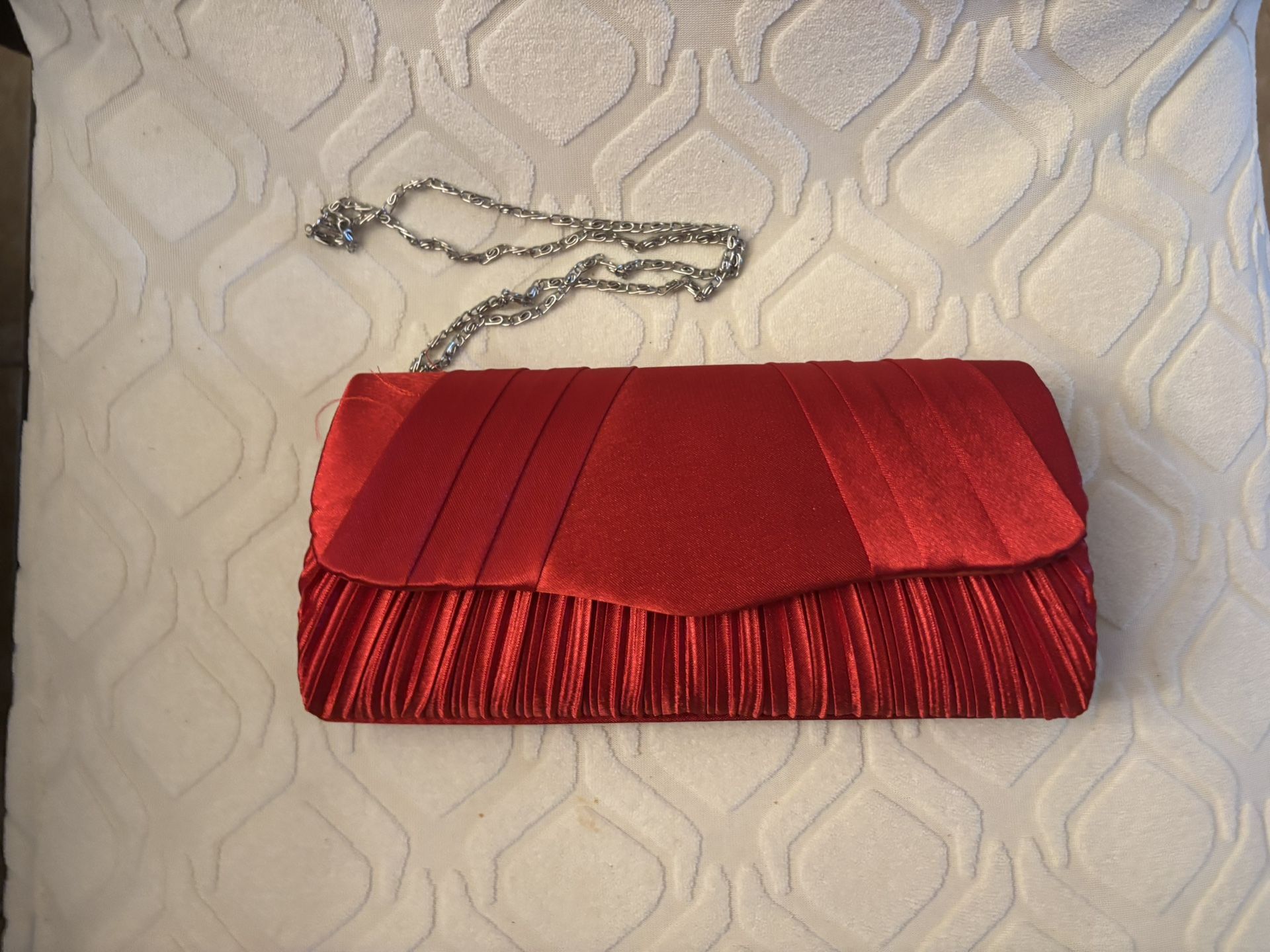 Elegant Red Clutch with Gold Chain
