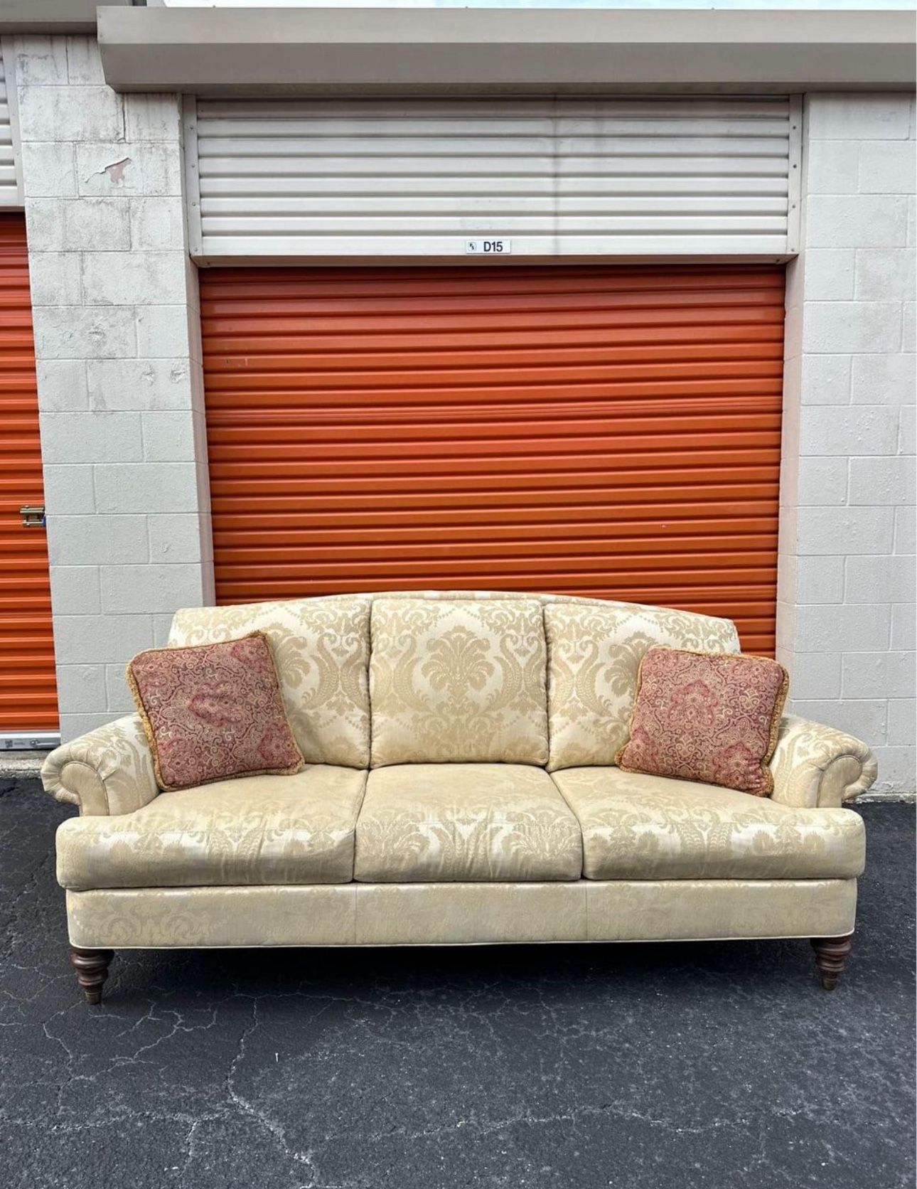 GORGEOUS VINTAGE ETHAN ALLEN 3 SEAT SOFA