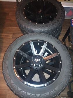 20' 6 Lugs. Chevy/Titan RDR rims
