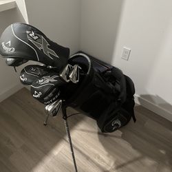 Callaway XR Complete Golf Set + Bag (Driver, Woods, Irons, Wedge, Putter) — Excellent Condition