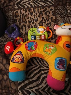 Vtech baby tummy time pillow
