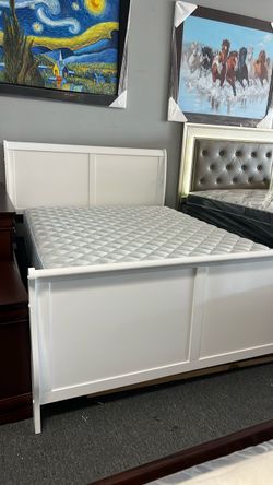 New bedroom set  bed dresser mirror and nightstand 4pc full or Queen king too +100